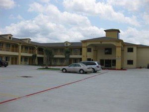 Americas Best Value Inn & Suites Tomball