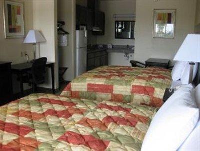 Americas Best Value Inn & Suites Tomball - thumb 1