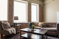 Apts in Downtown walk to Convention Ctr by Frontdesk Accommodation Texas