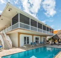 Bahama Manor - Accommodation Texas