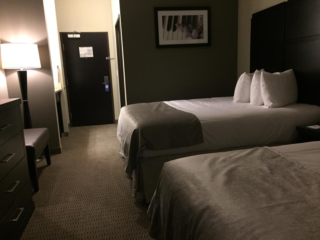 Baymont By Wyndham College Station - thumb 3