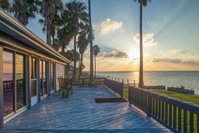 Bayside Beauty Accommodation Texas