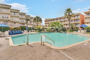 Beachside Condo Near Convention Center
