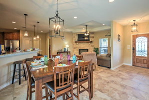 Beautiful Canyon Lake Home With Patio, 1 Mi Boat Ramp