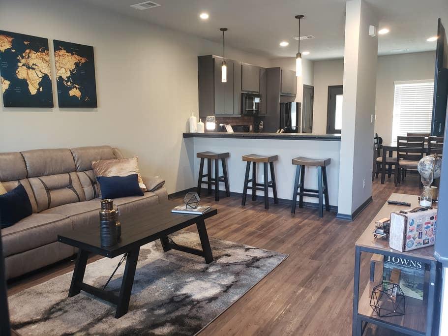 Beautiful NEW Condo In College Station #711 - thumb 0