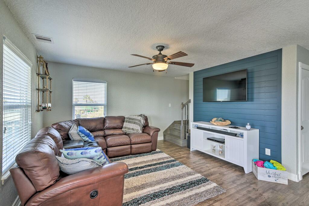 Bright Surfside Beach House 2 Blocks To Ocean - thumb 2
