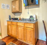 Bronx Apartment - 1 Block to Subway to Manhattan - Accommodation Texas