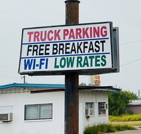 Budget Inn  Suites - Accommodation Texas