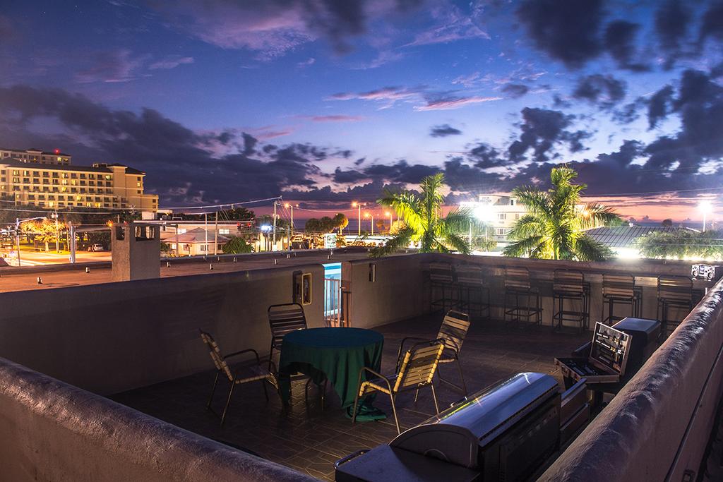 Camelot Beach Suites - thumb 1