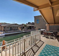 Canalfront Family Home with Private 50-Foot Dock - Accommodation Texas