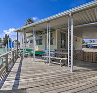 Canalfront Port Isabel Escape with Boat Dock - Accommodation Texas