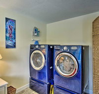 Cape Canaveral Cottage with Pool - Walk to Beach - Accommodation Texas