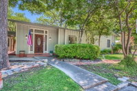 Carl Bellmer Haus Ts 360 Home Accommodation Texas
