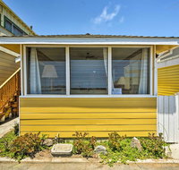 Catalina Island Cottage - Walk to Main St  Beach - Accommodation Texas