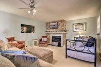 Charming Condo 2 Miles to Pinehurst Resort Accommodation Texas