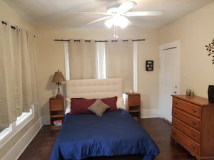 Charming Home 5 Min To Downtown