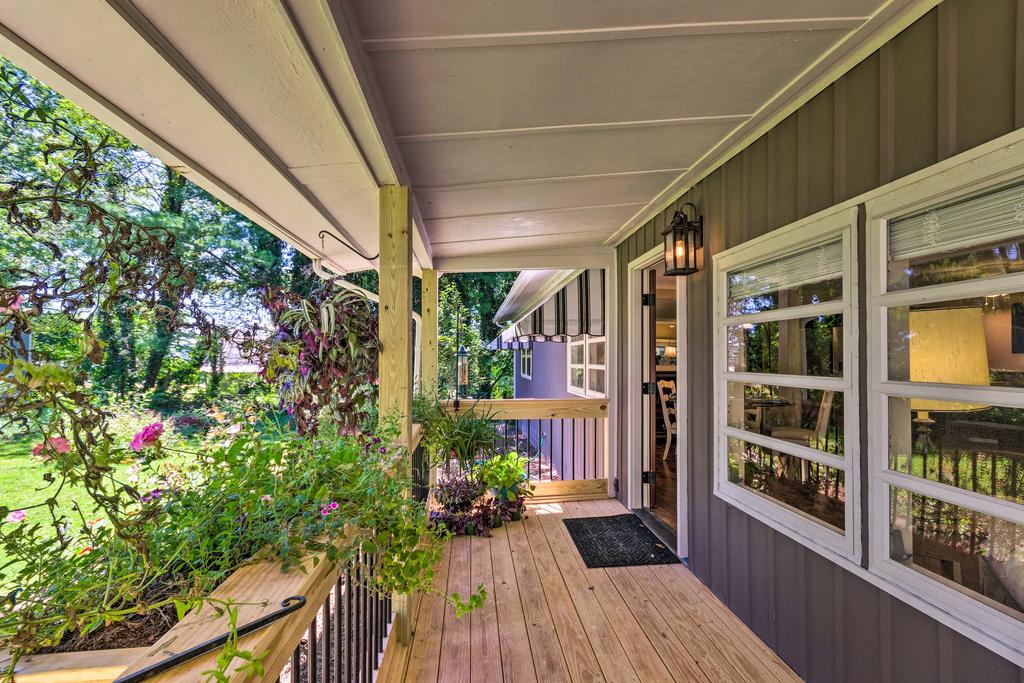 Charming Mills River Cottage With Spacious Yard! - thumb 1