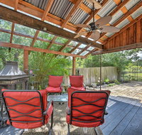 College Station Lodge w/Hot Tub  Prvt. Courtyard - Accommodation Texas