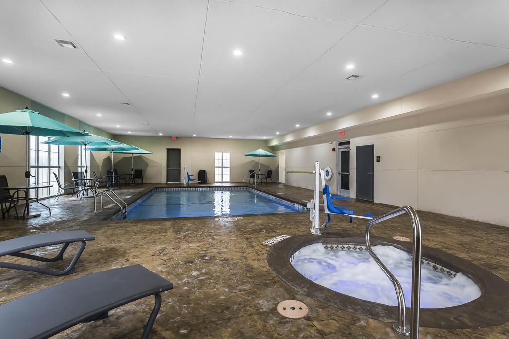 Comfort Suites - University - thumb 1
