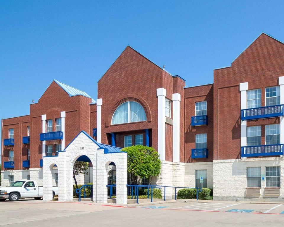 Comfort Suites Las Colinas - thumb 0