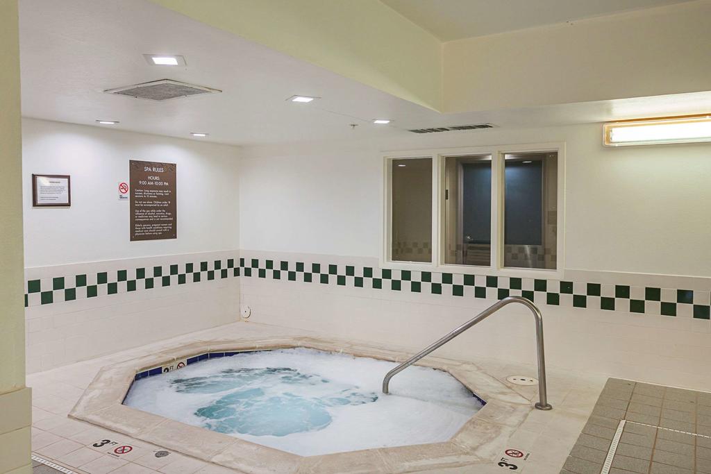 Comfort Suites Lewisville - thumb 2