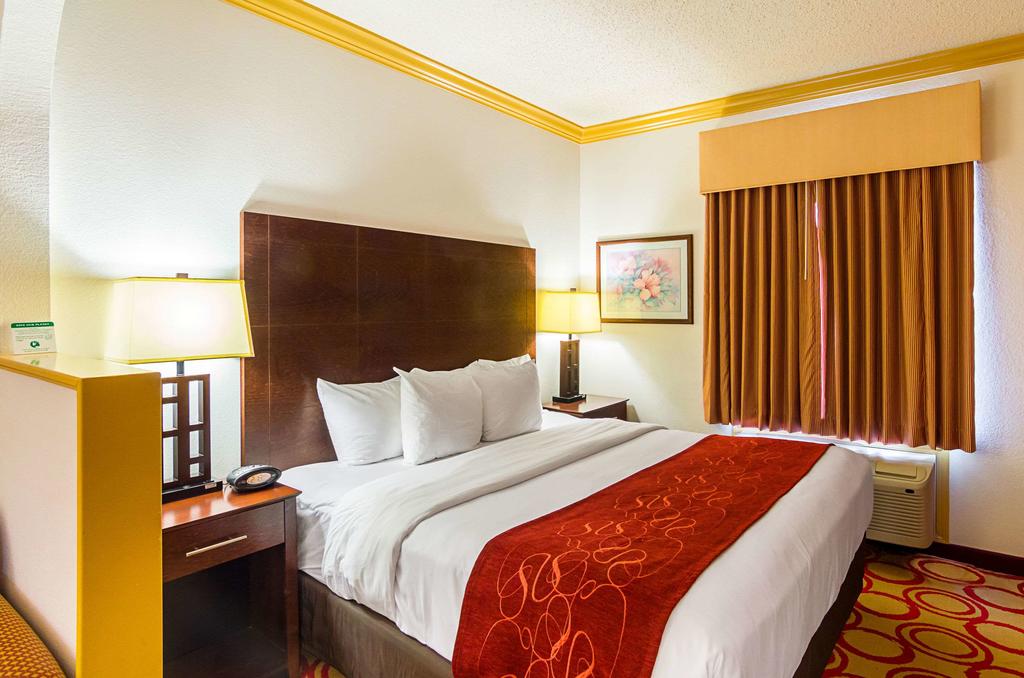 Comfort Suites Lubbock - thumb 3