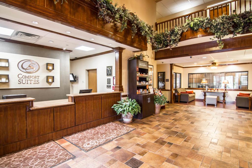 Comfort Suites Marshall - thumb 3