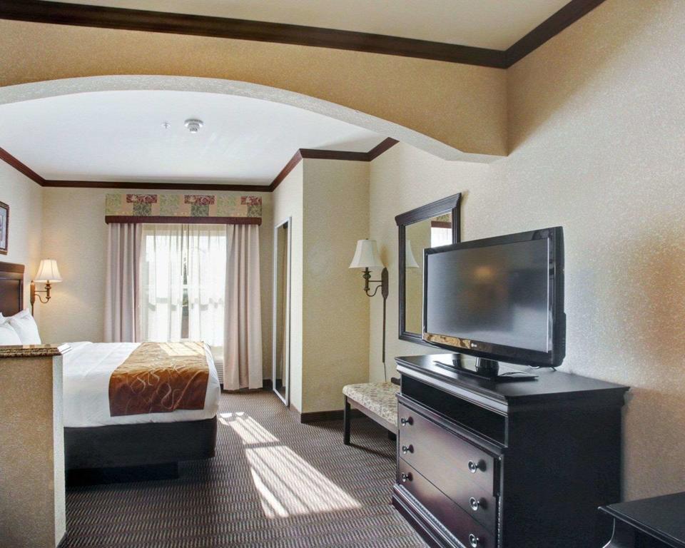 Comfort Suites University Drive - thumb 3