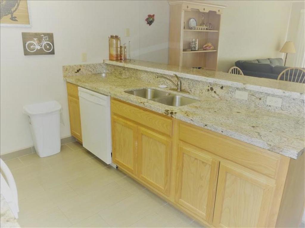 Continental Condos CT205 - thumb 2