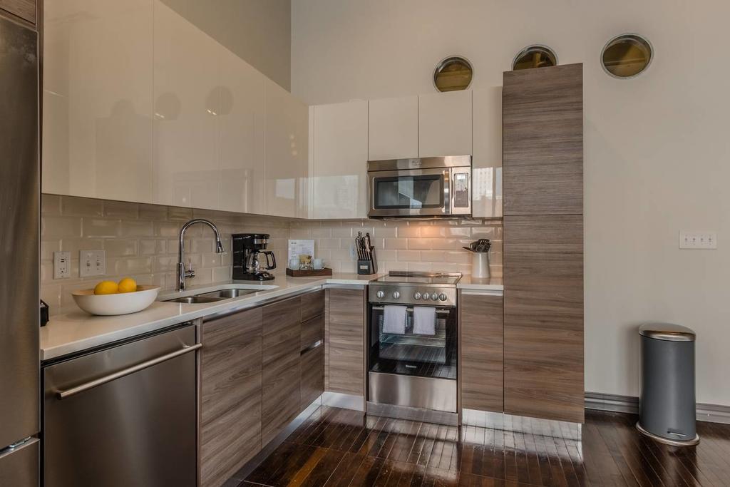 Cozy 1 Bedroom Apartment Overlooking Downtown - thumb 3