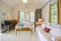 Cozy Berkshires Cabin - Walk to Beach and Lake Accommodation Texas