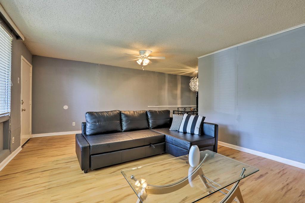 Cozy Houston Apartment, 5 Miles To Downtown - thumb 1