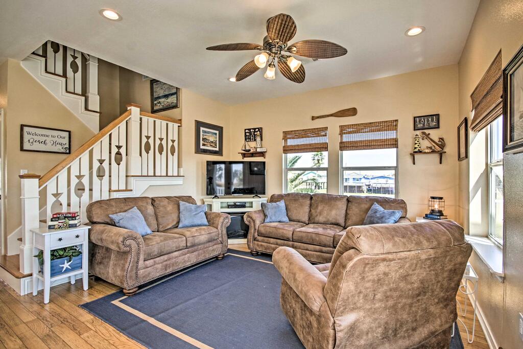 Cozy Surfside Beach House With Deck & Gulf Views! - thumb 2