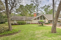 Custom Home with Deck DockBoathouse on Lake Athens Accommodation Texas