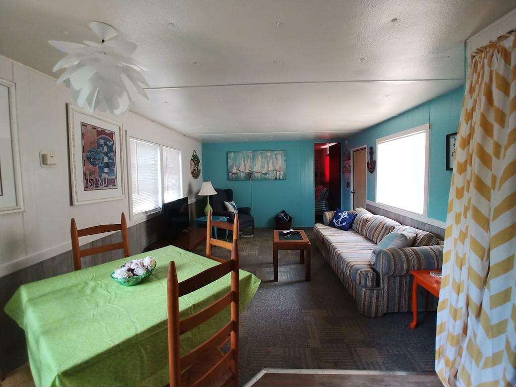 Cute 2 Bd Home Near Lake Bob Sandlin Dogs Welcome! - thumb 0