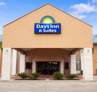 Days Inn  Suites by Wyndham Conroe North - Accommodation Texas