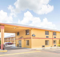 Days Inn  Suites by Wyndham Marshall - Accommodation Texas