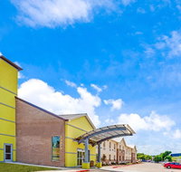 Days Inn by Wyndham North Dallas/Farmers Branch - Accommodation Texas