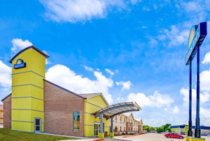 Days Inn By Wyndham North Dallas/Farmers Branch