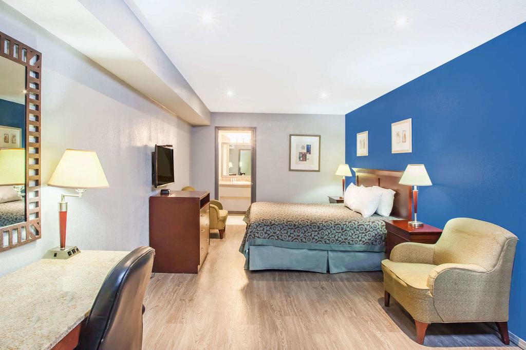 Days Inn By Wyndham San Antonio Alamo/Riverwalk - thumb 3