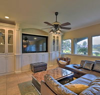 Dickinson Home with PatioGrill - Near Galveston - Accommodation Texas