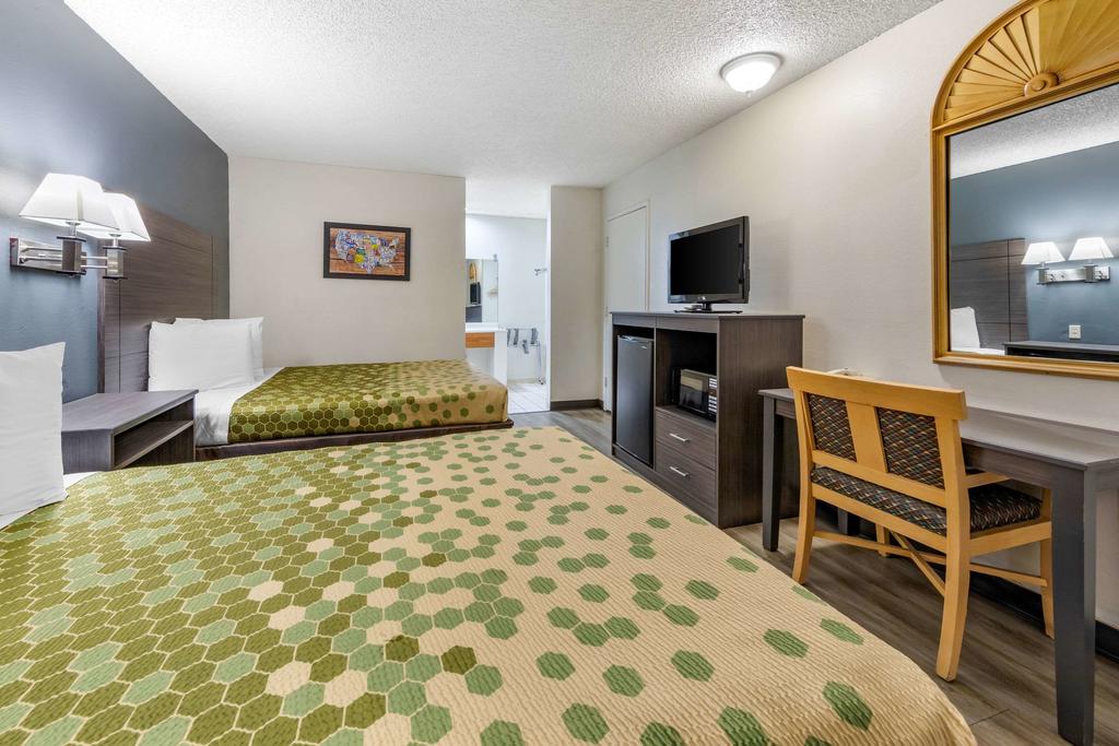 Econo Lodge On Historic Route 66 - thumb 2
