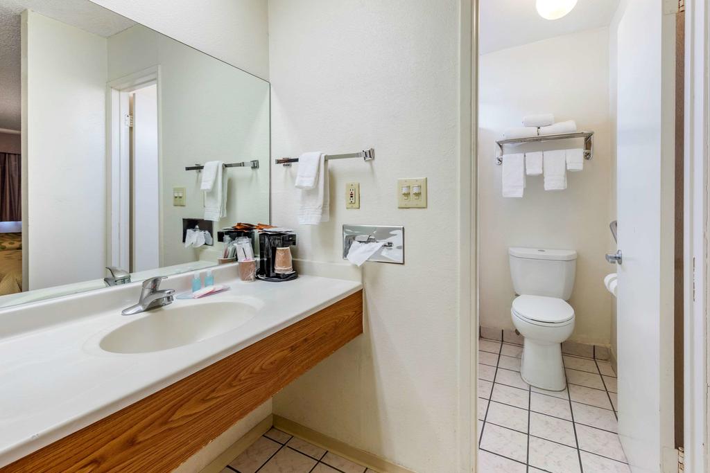 Econo Lodge On Historic Route 66 - thumb 3