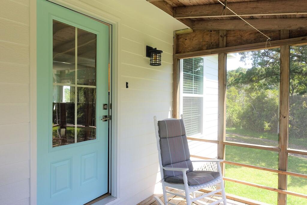 Enoch's Hideaway Home - thumb 2