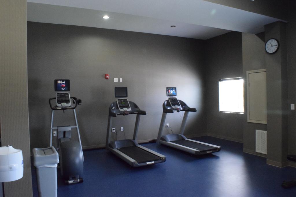 Fairfield Inn And Suites By Marriott North Spring - thumb 2