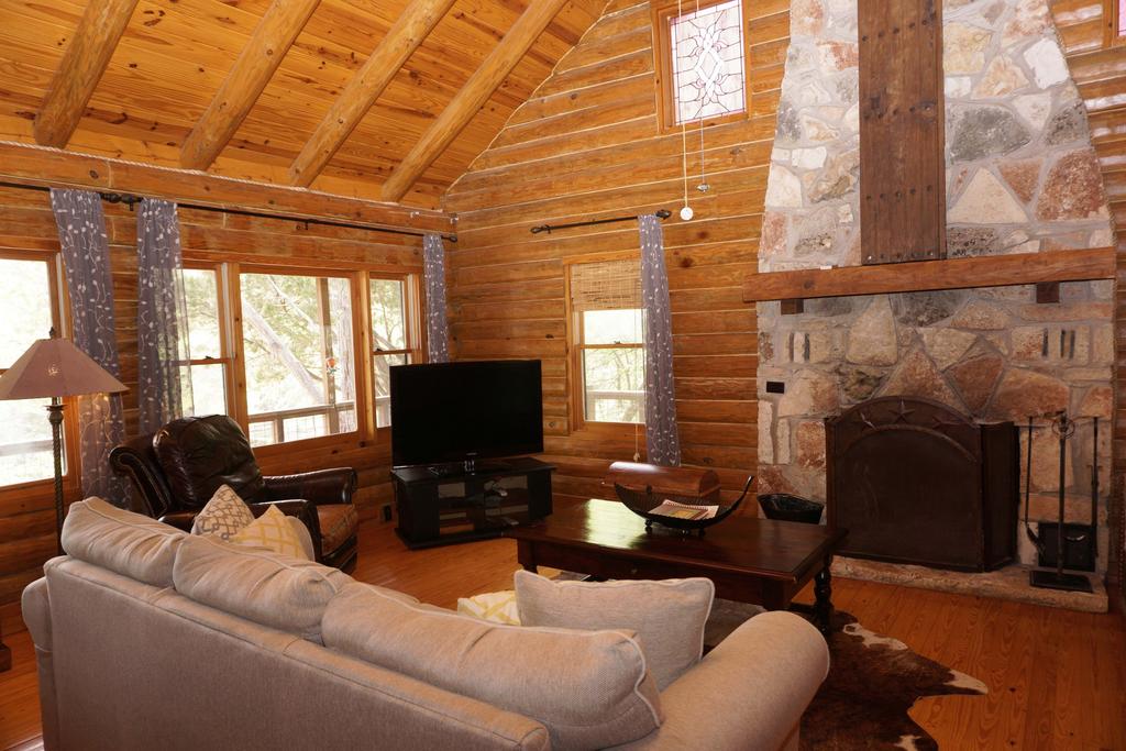Falls Log Home - thumb 3