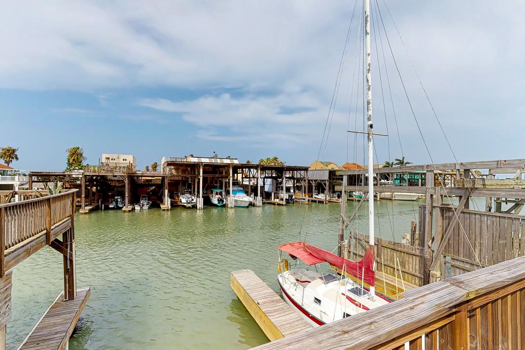 Fisherman's Paradise In Port Isabel-125 Windward Dr - thumb 1