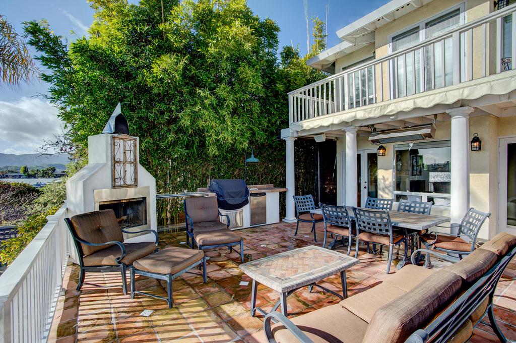 Four Bedroom Waterfront Home - thumb 1