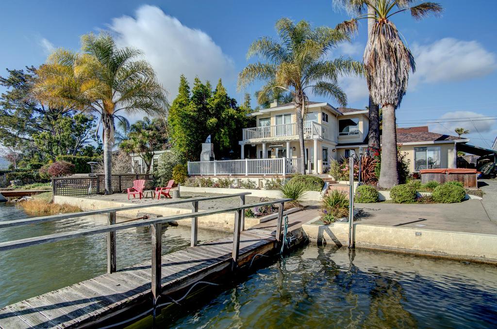 Four Bedroom Waterfront Home - thumb 0