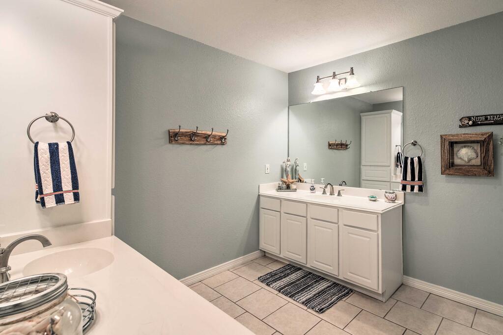 Galveston Home On Canal With Private Dock! - thumb 3